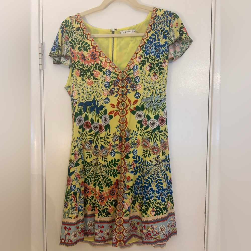 Alice + Olivia Hadley Wildflower Daffodil Yellow B Neck Mini Dress Short